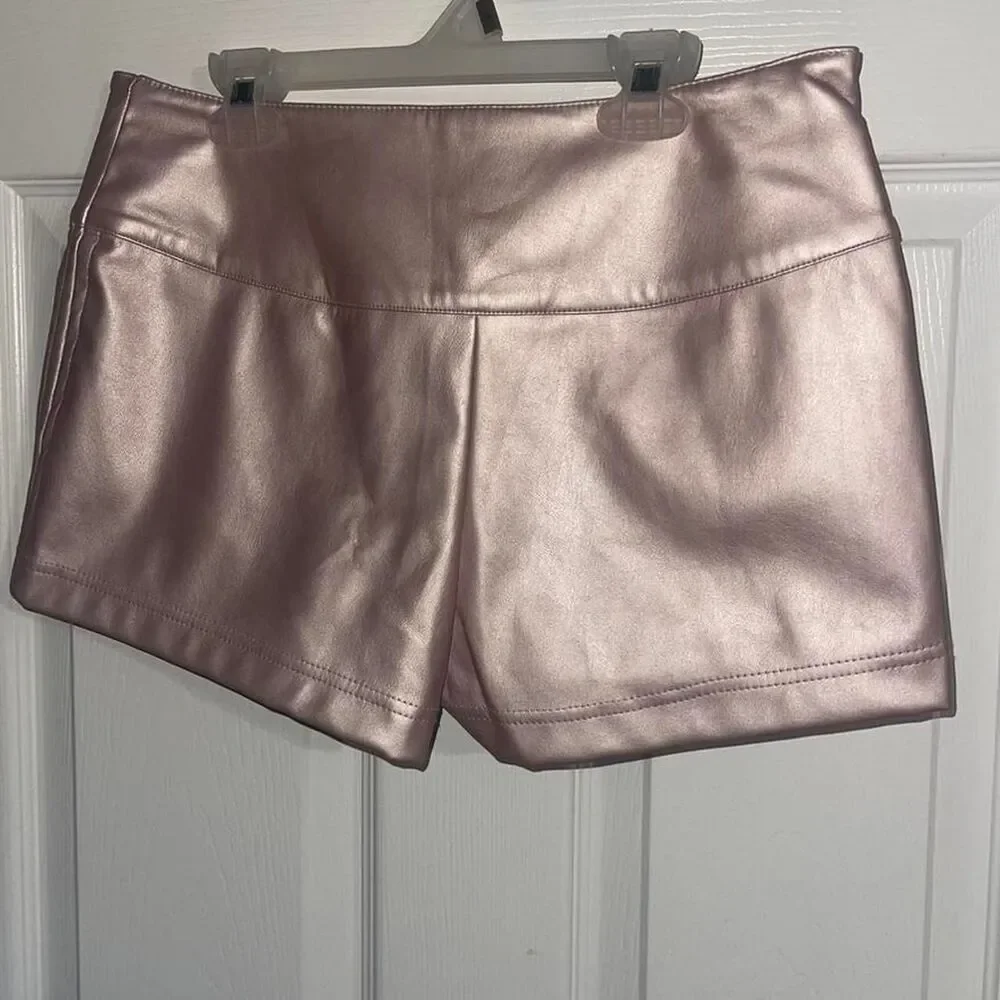 Celebrity-pink Women's Metallic Rose Gold Pink Skort Size XS